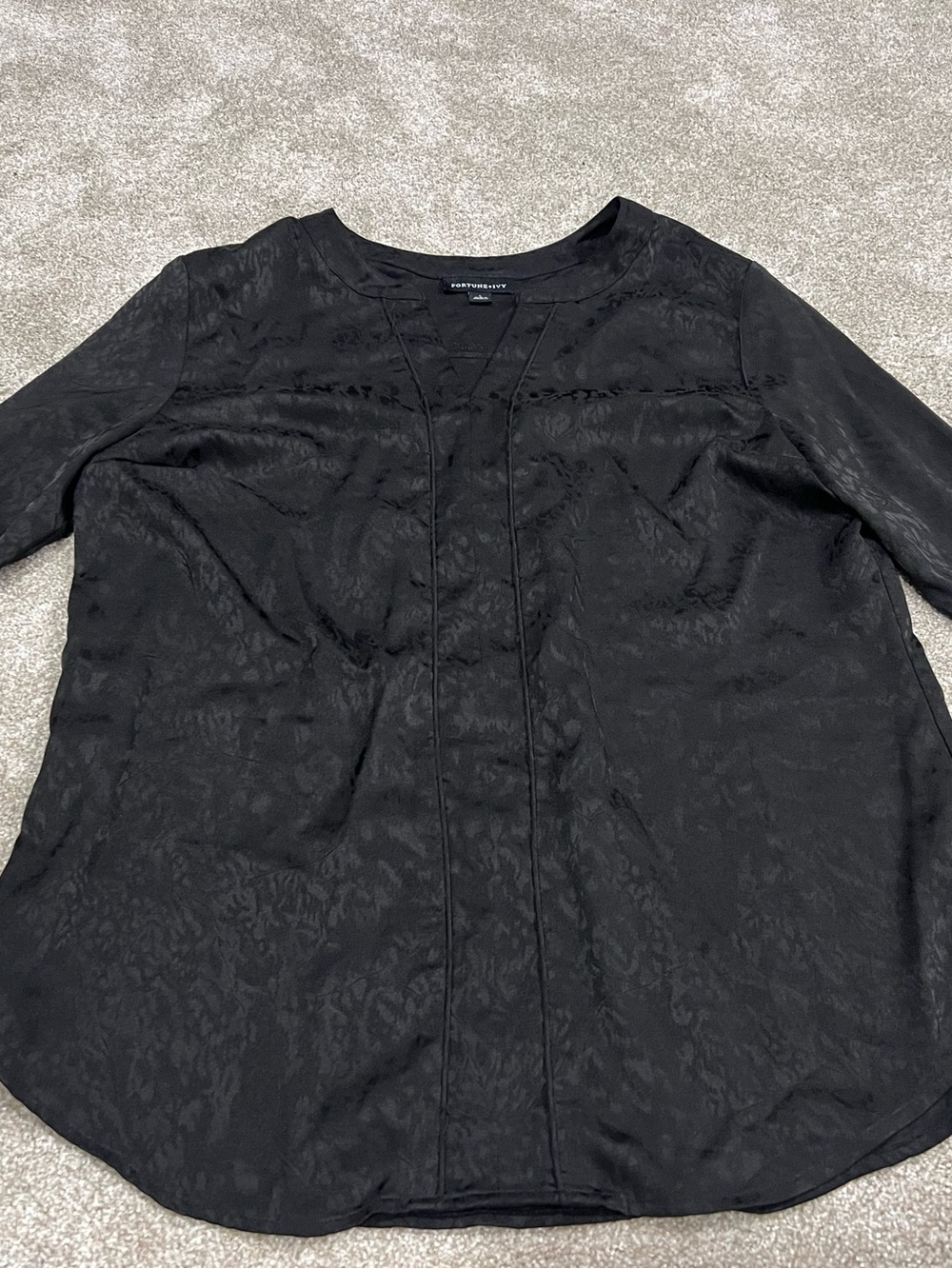Fortune & Ivy Black Textured V-Neck Blouse